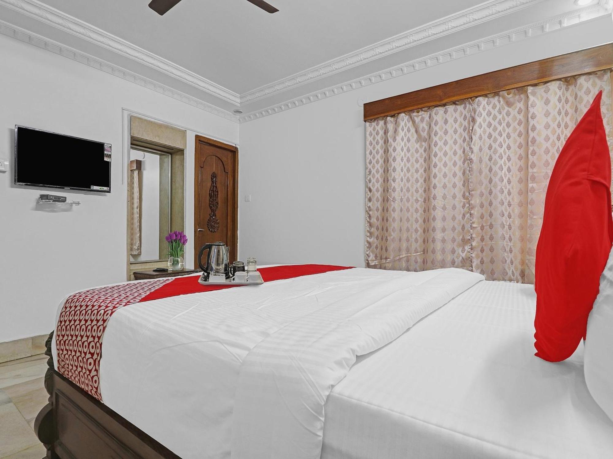 Super Hotel O Alpine Glow Crest Secundurabad Eksteriør billede